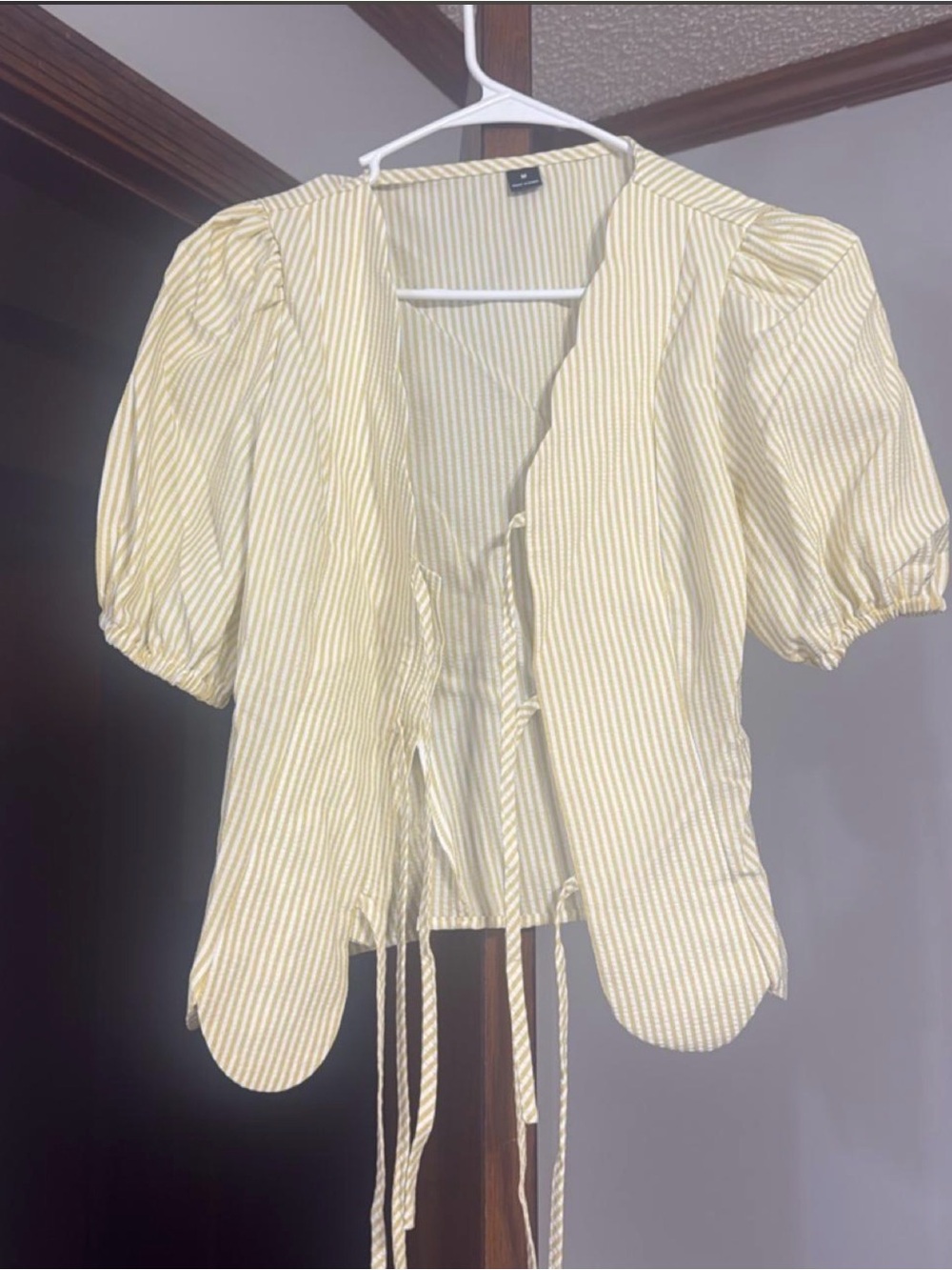 SHEIN Yellow Striped Puff-Sleeve Tie-Front Blouse